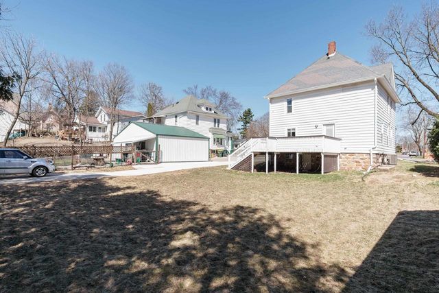 648 E Main Street, Reedsburg, WI 53959