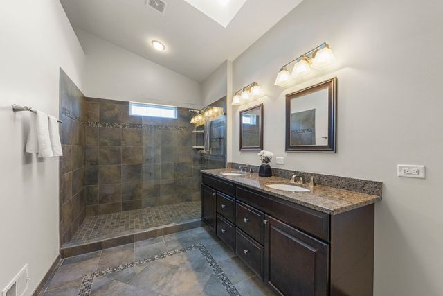 3654 Thornhill Drive, Elgin, IL 60124
