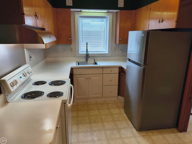 628 E Drayton Street, Ferndale, MI 48220