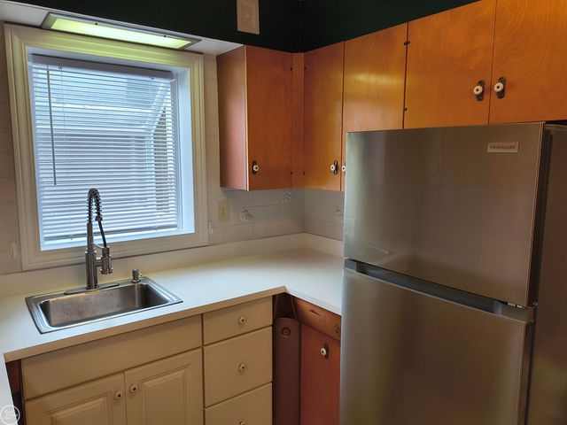 628 E Drayton Street, Ferndale, MI 48220
