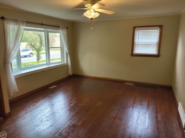 628 E Drayton Street, Ferndale, MI 48220