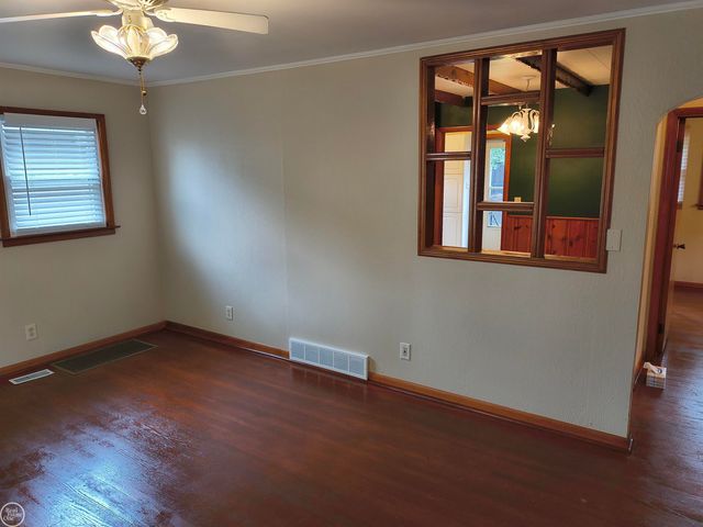 628 E Drayton Street, Ferndale, MI 48220