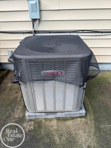 628 E Drayton Street, Ferndale, MI 48220