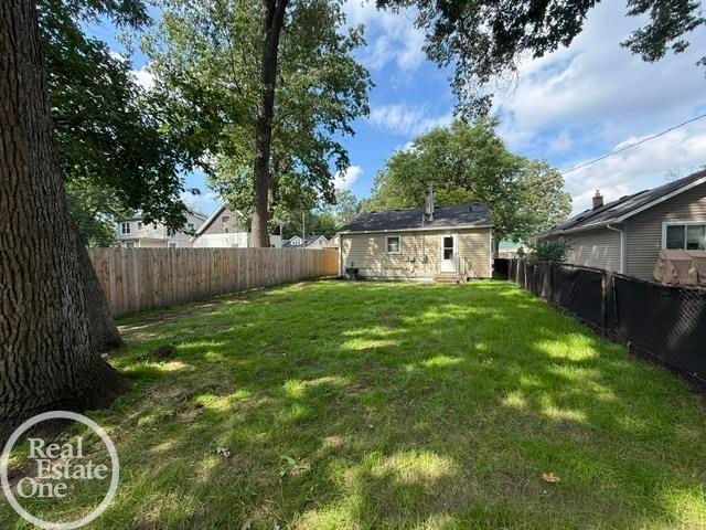 628 E Drayton Street, Ferndale, MI 48220