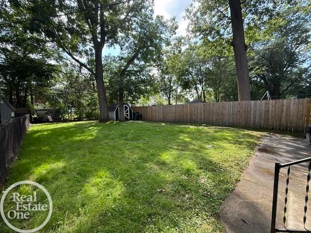 628 E Drayton Street, Ferndale, MI 48220
