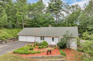 2 Oak Leaf Avenue, Tuftonboro, NH 03816
