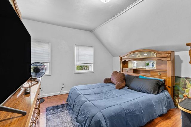 1427 W COLLEGE AVENUE, Appleton, WI 54914