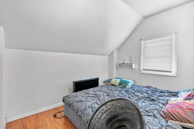 1427 W COLLEGE AVENUE, Appleton, WI 54914