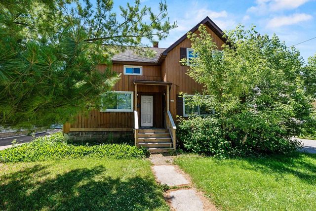 1427 W COLLEGE AVENUE, Appleton, WI 54914