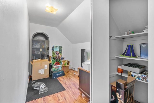1427 W COLLEGE AVENUE, Appleton, WI 54914