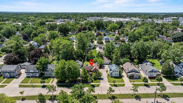 1427 W COLLEGE AVENUE, Appleton, WI 54914