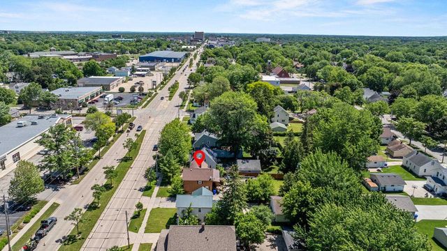 1427 W COLLEGE AVENUE, Appleton, WI 54914