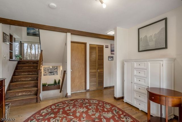 155 Hickory Ln, Closter Boro, NJ 07624