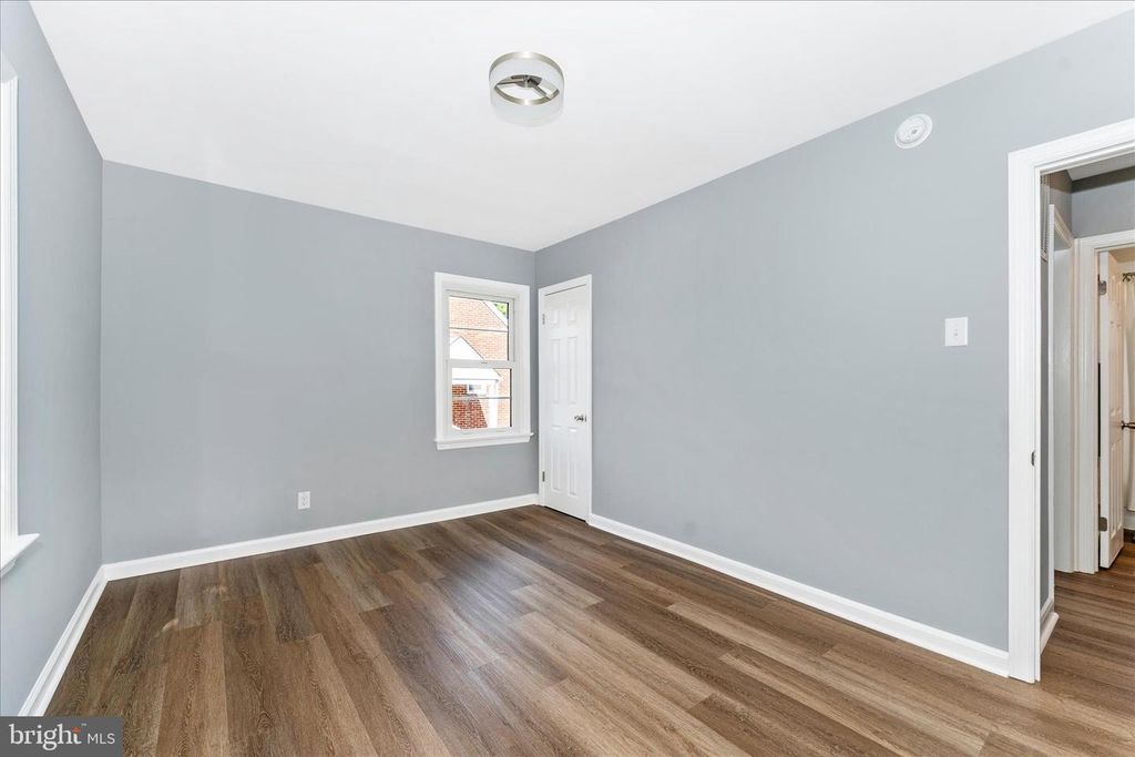 Image 18 of property listing at 20008 GILBERT HILLS DR, Hagerstown, MD 21742