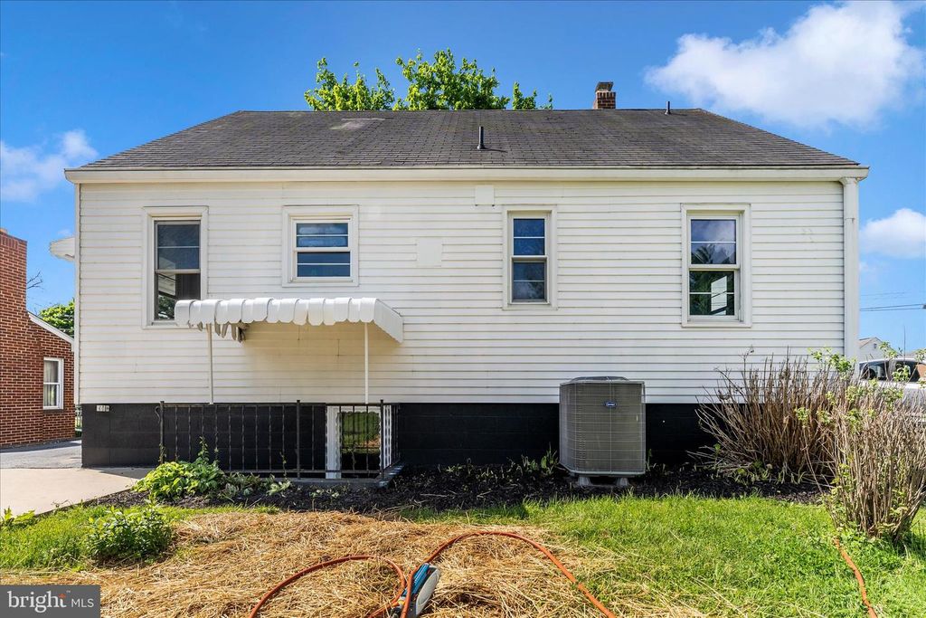 Image 44 of property listing at 20008 GILBERT HILLS DR, Hagerstown, MD 21742