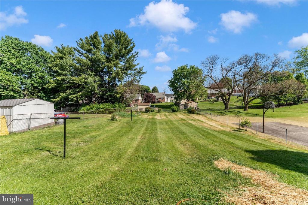 Image 47 of property listing at 20008 GILBERT HILLS DR, Hagerstown, MD 21742