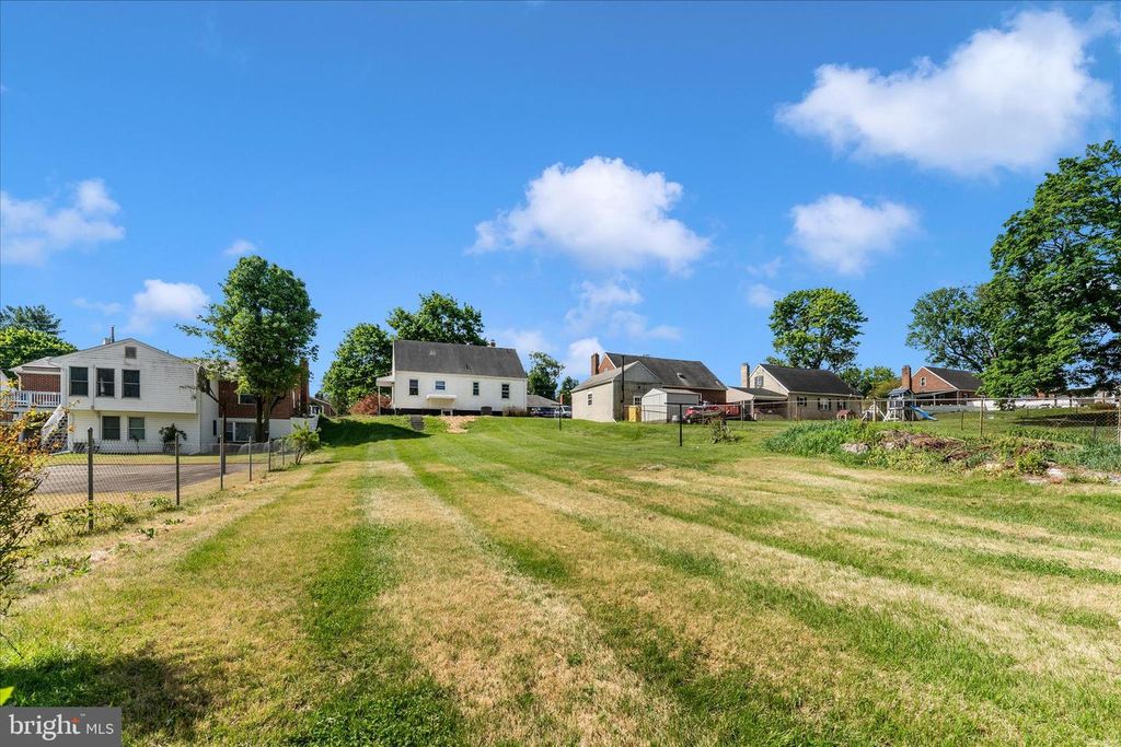 Image 50 of property listing at 20008 GILBERT HILLS DR, Hagerstown, MD 21742