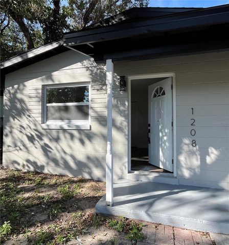 1208 HELEN STREET, Apopka, FL 32703