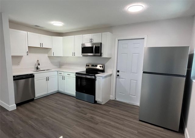 1208 HELEN STREET, Apopka, FL 32703