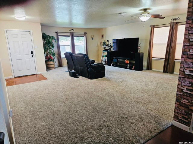 7826 Mustang Cyn, San Antonio, TX 78244