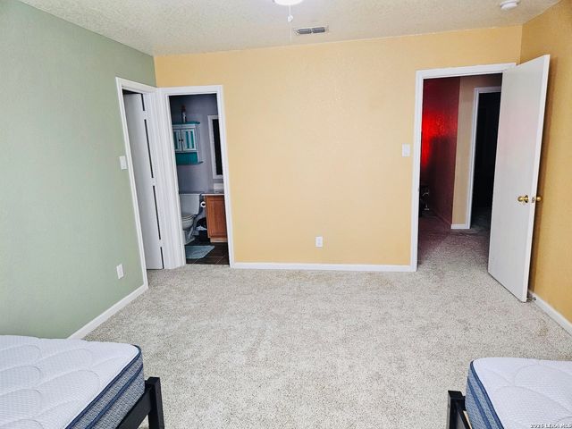 7826 Mustang Cyn, San Antonio, TX 78244