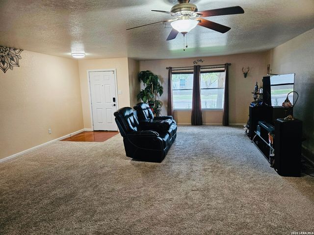 7826 Mustang Cyn, San Antonio, TX 78244
