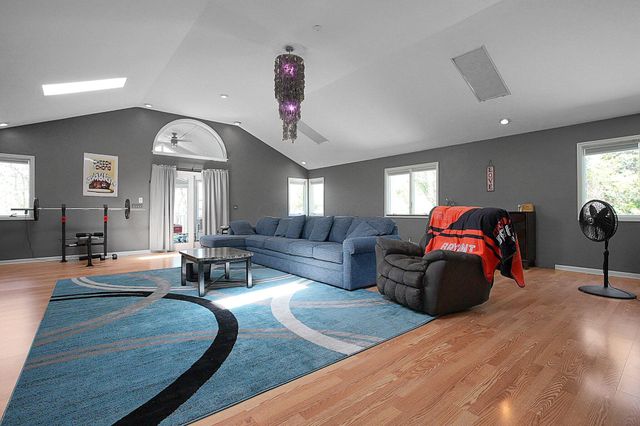 1108 W Church Street, Newark, OH 43055