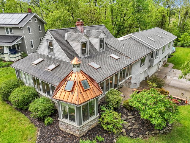 1108 W Church Street, Newark, OH 43055