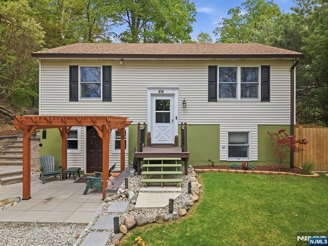 414 Macopin Road, West Milford, NJ 07480
