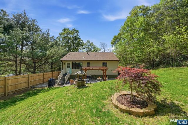 414 Macopin Road, West Milford, NJ 07480