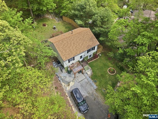 414 Macopin Road, West Milford, NJ 07480