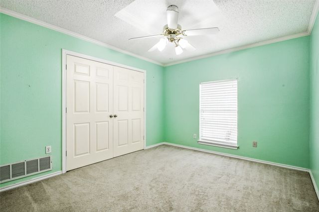 3812 Gentle Springs Drive, Arlington, TX 76001