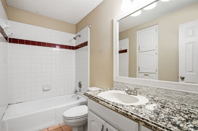 3812 Gentle Springs Drive, Arlington, TX 76001