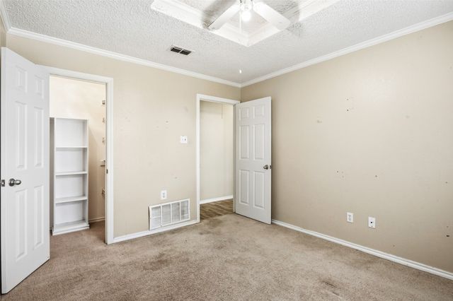 3812 Gentle Springs Drive, Arlington, TX 76001
