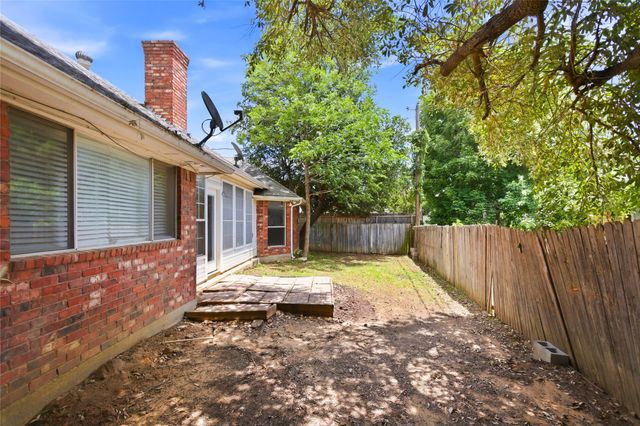 3812 Gentle Springs Drive, Arlington, TX 76001
