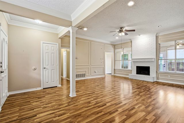 3812 Gentle Springs Drive, Arlington, TX 76001