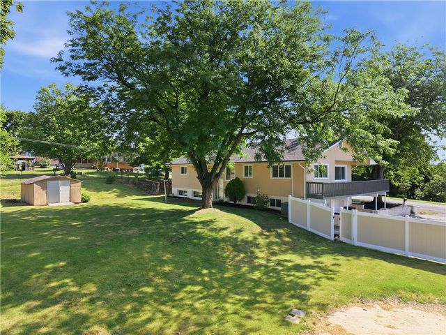 1121 Oakhurst Drive, Slatington Boro, PA 18080
