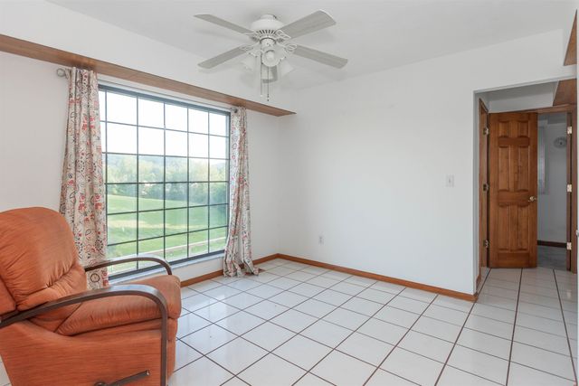 12 Charlo Drive, Hurricane, WV 25526