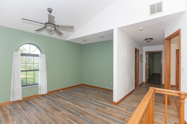 12 Charlo Drive, Hurricane, WV 25526