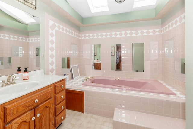 12 Charlo Drive, Hurricane, WV 25526