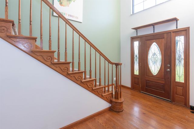 12 Charlo Drive, Hurricane, WV 25526
