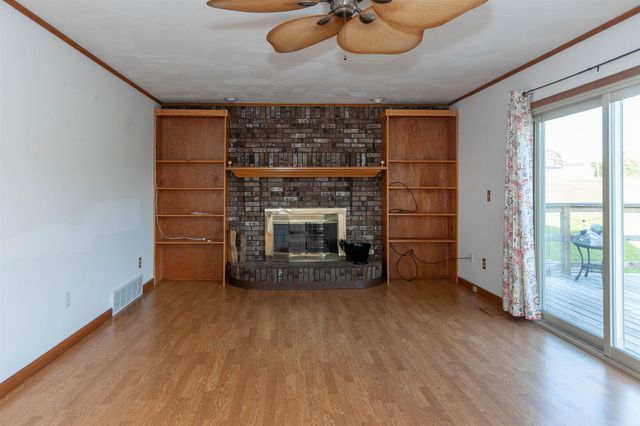 12 Charlo Drive, Hurricane, WV 25526