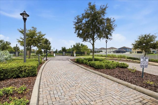 19350 BLUE POND DRIVE, Lutz, FL 33558