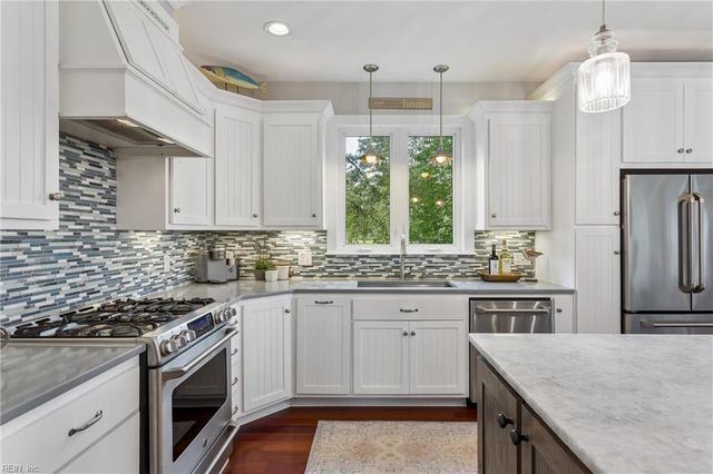 109 Vreeland DR, Yorktown, VA 23692
