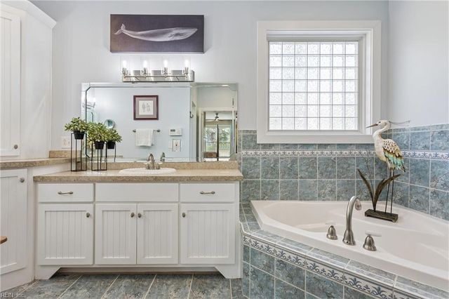 109 Vreeland DR, Yorktown, VA 23692