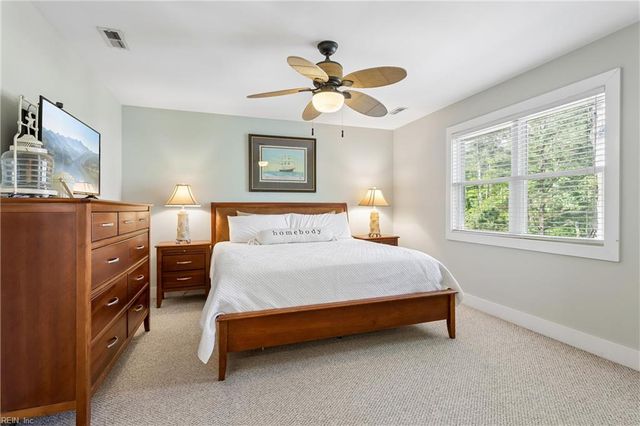 109 Vreeland DR, Yorktown, VA 23692