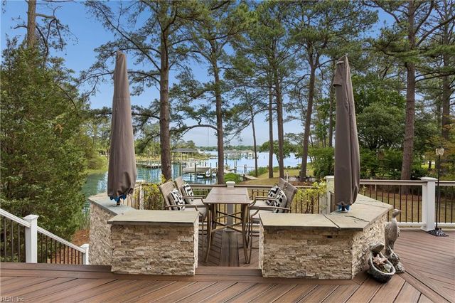 109 Vreeland DR, Yorktown, VA 23692