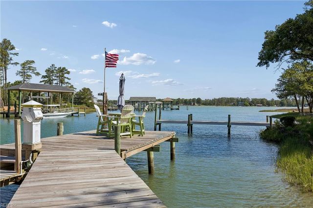 109 Vreeland DR, Yorktown, VA 23692