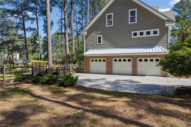 109 Vreeland DR, Yorktown, VA 23692