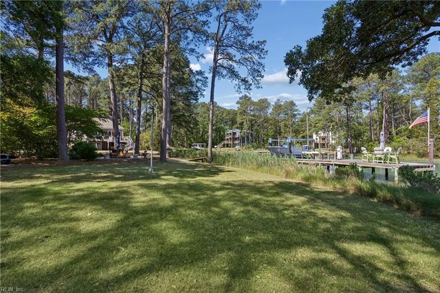 109 Vreeland DR, Yorktown, VA 23692